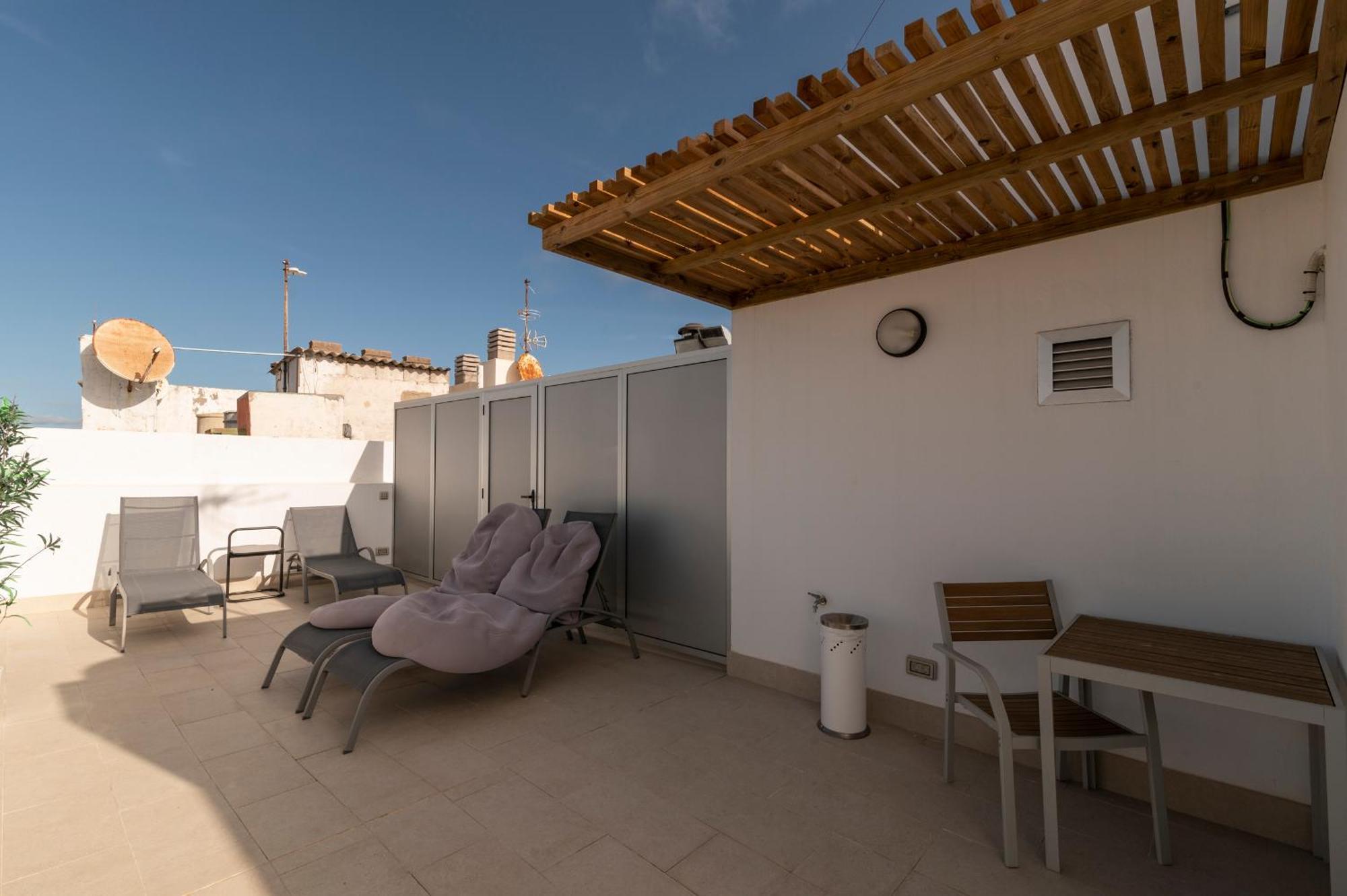 Nuevos Lightbooking Livian Suites Las Palmas Exterior photo